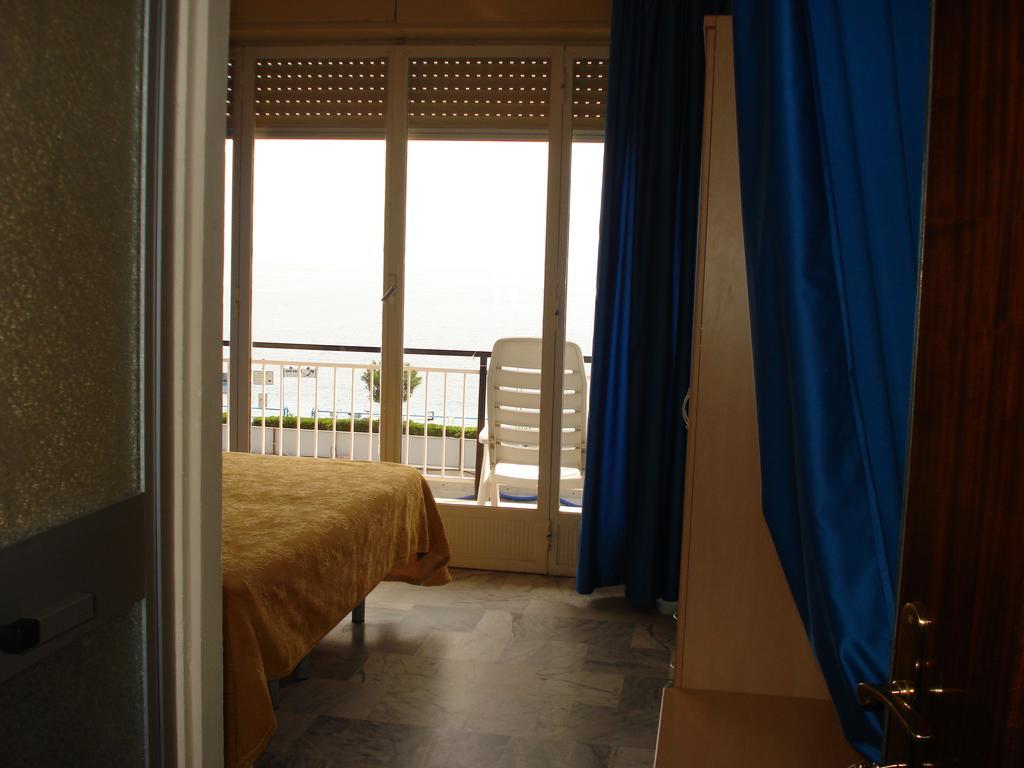 B&B Solana Noli Exterior photo